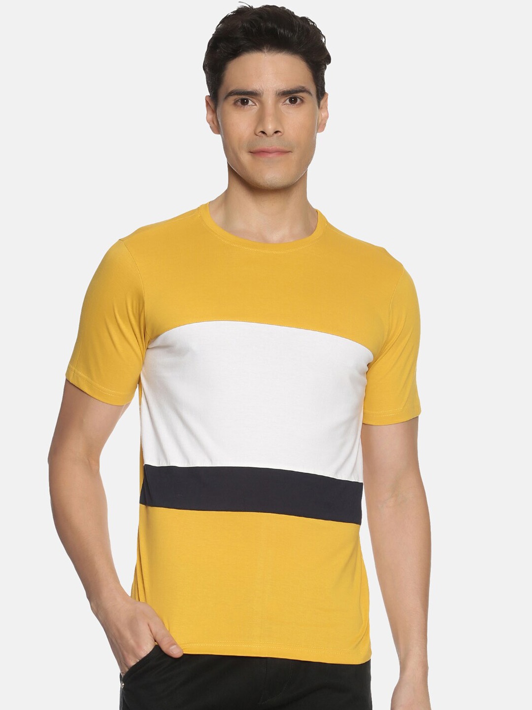 

IVOC Men Yellow White Colourblocked Round Neck Pure Cotton T-shirt