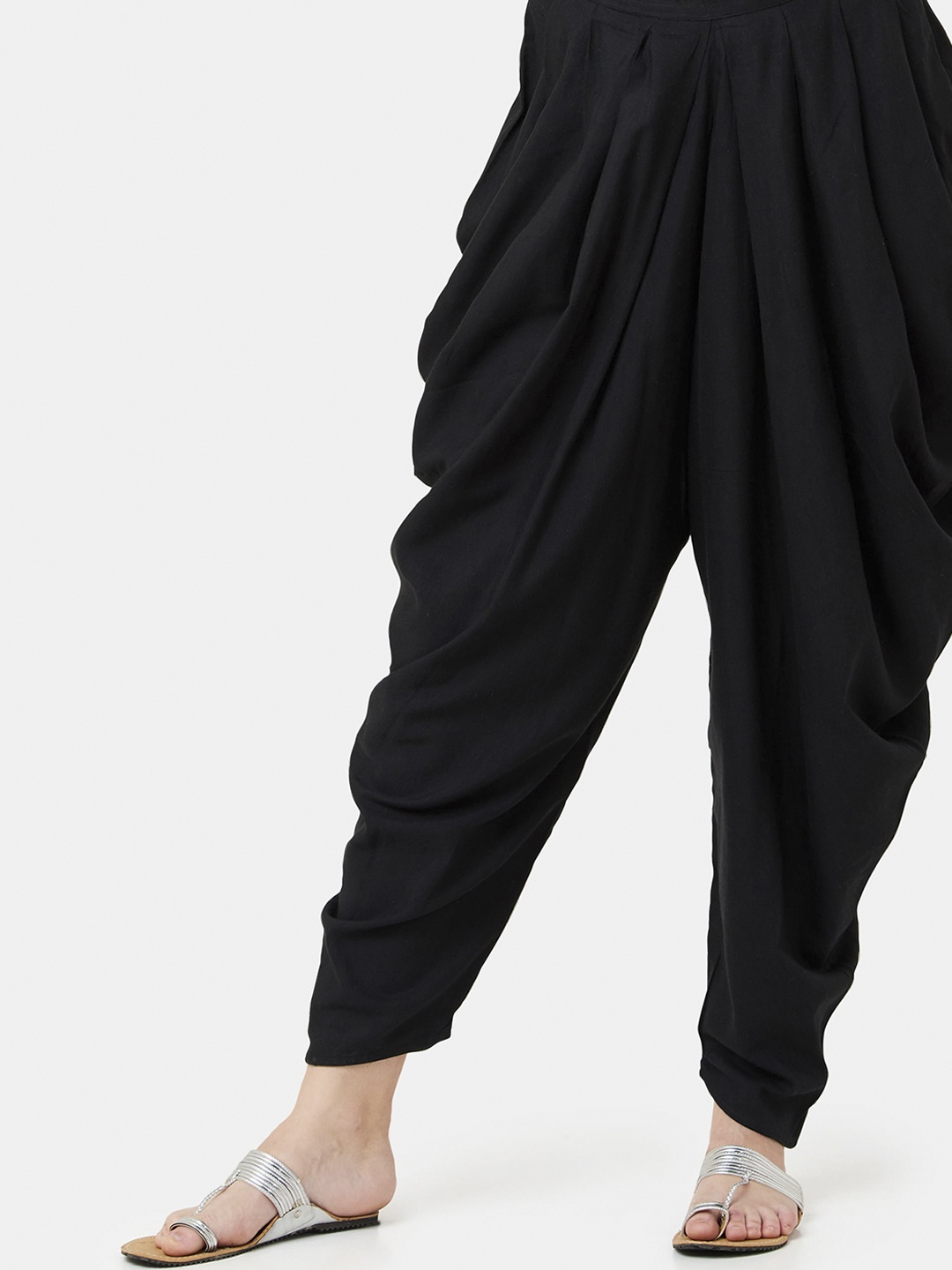 

IMARA Women Black Regular Fit Solid Jodhpuris