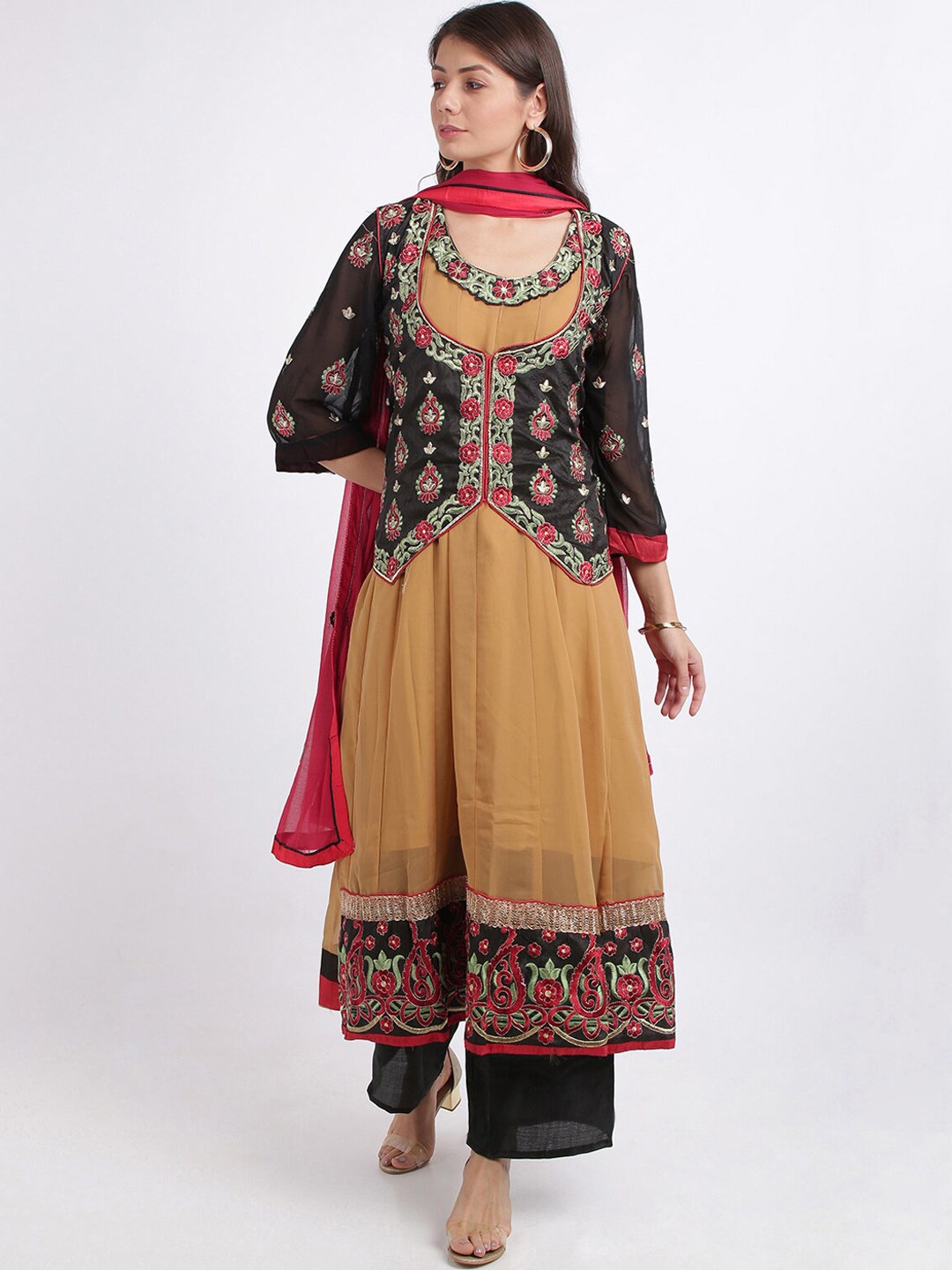 

Silk Bazar Beige & Black Poly Georgette Semi-Stitched Dress Material