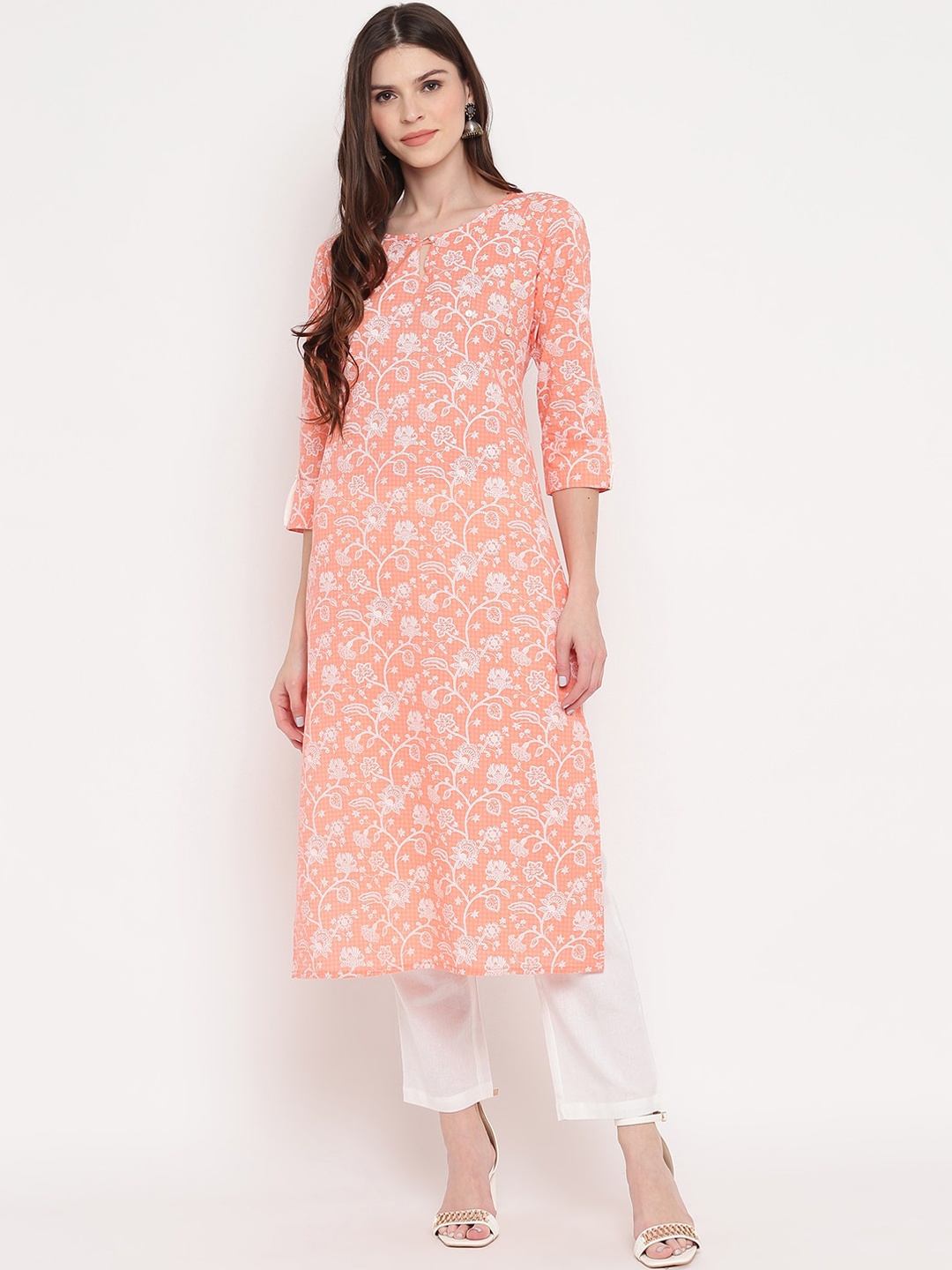 

Vbuyz Women Peach-Coloured & White Printed Kurta with Trousers