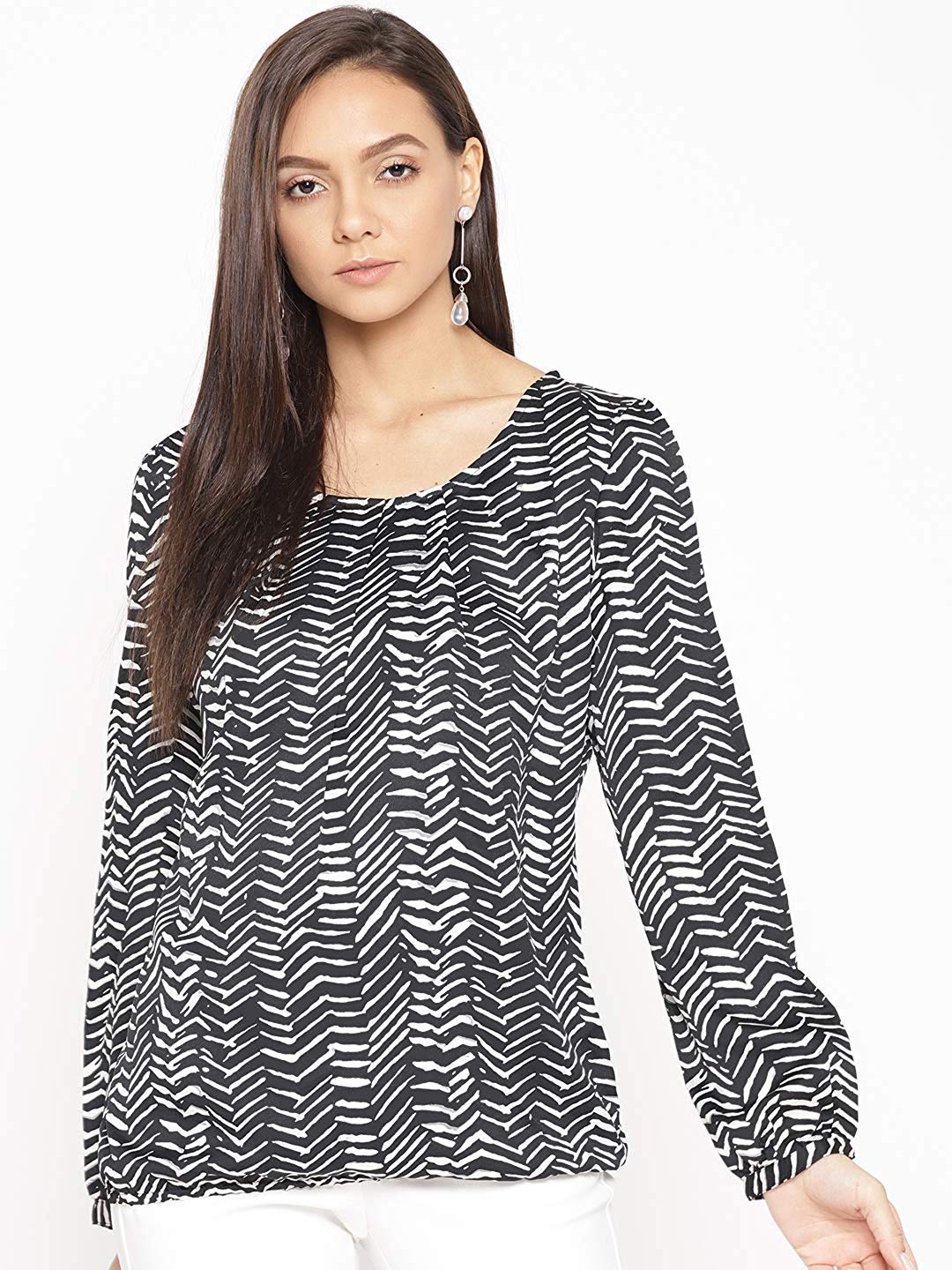 

Porsorte Women Black Printed Blouson Top