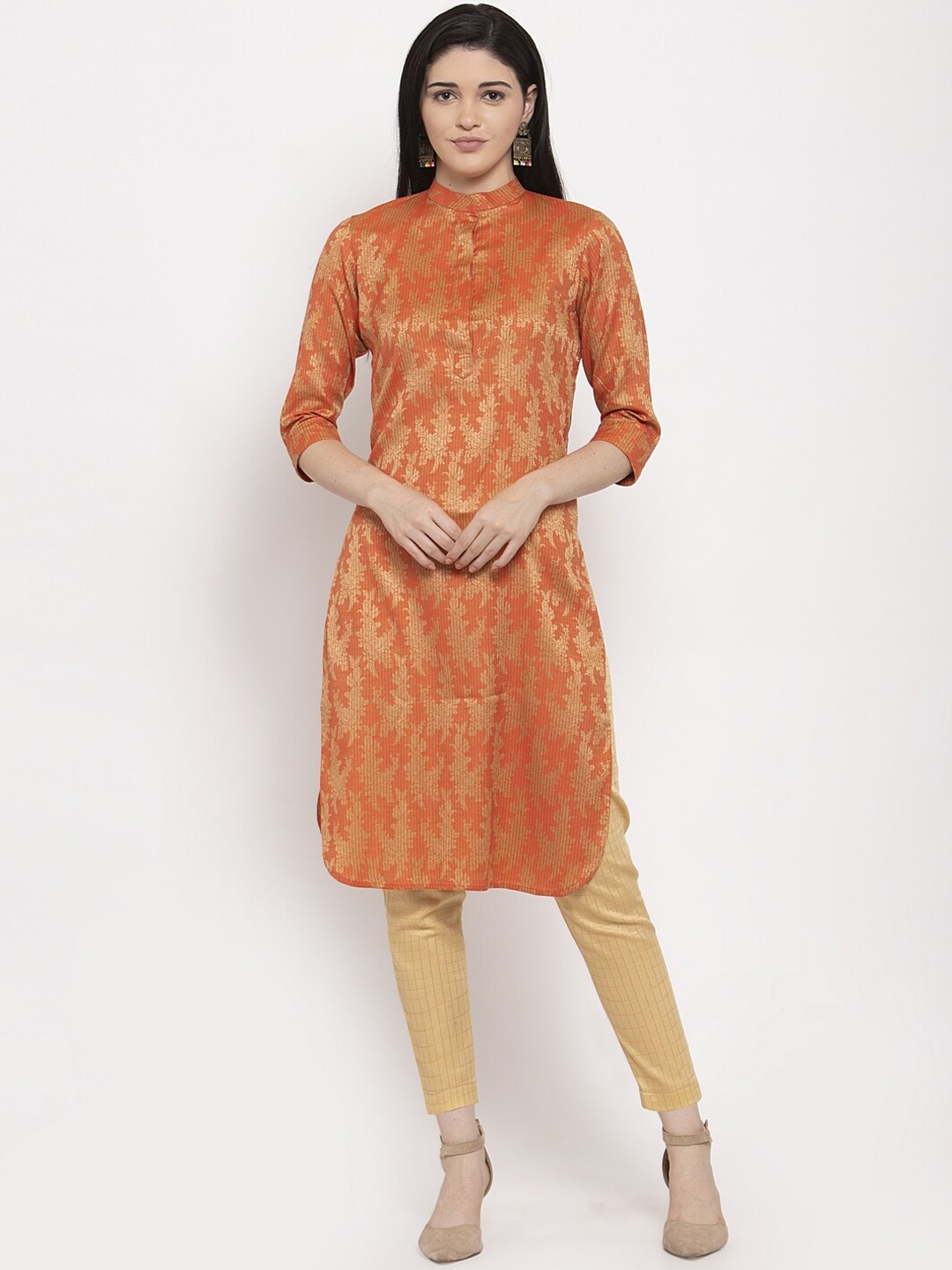 

DUGRI BE THE ONE Women Orange & Gold-Coloured Woven Design Kurta with Trousers