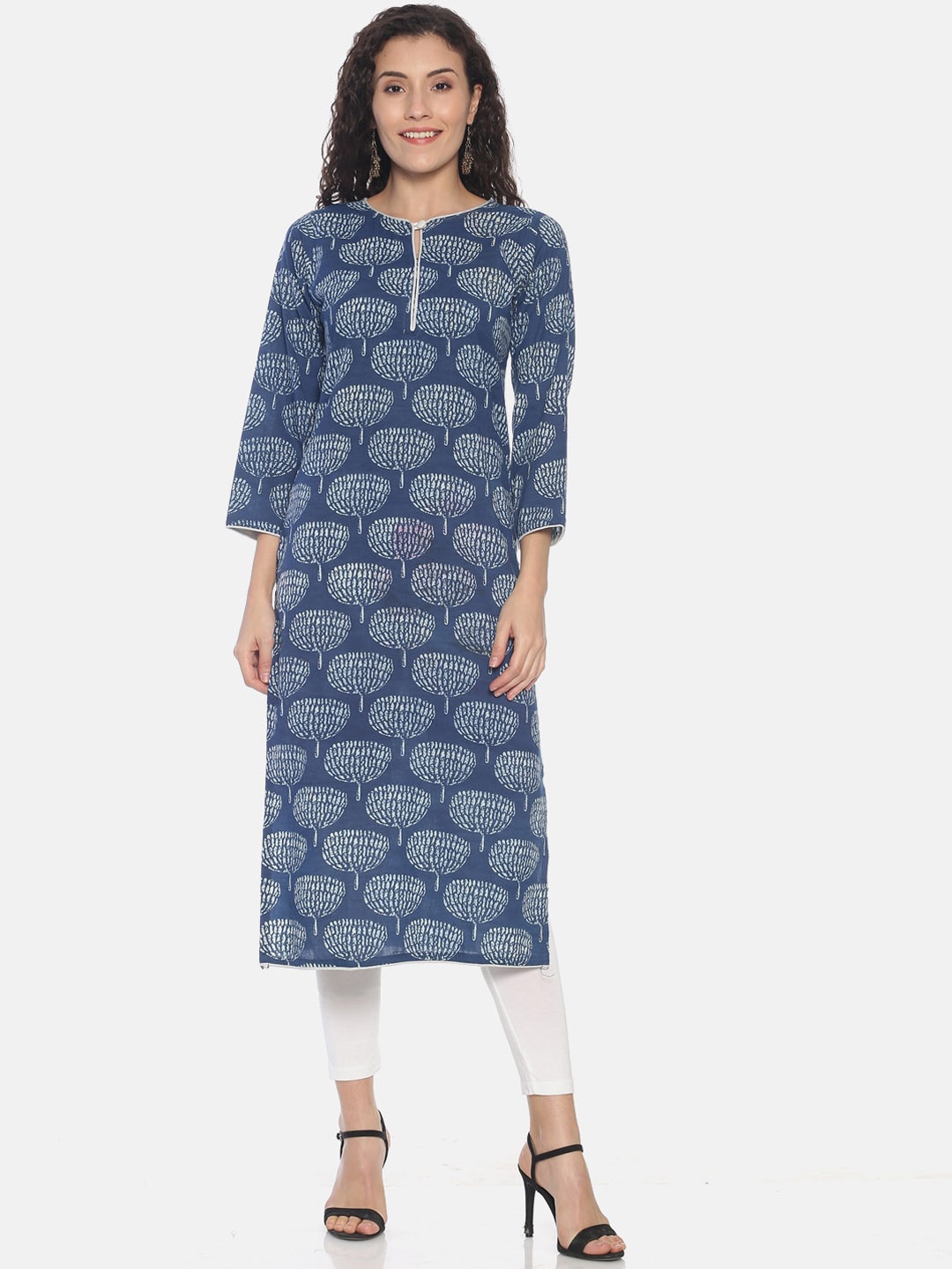 

Resha Women Blue Printed Straight Kurta