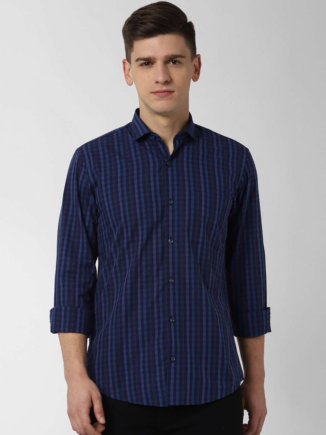 

Peter England Men Navy Blue & Blue Slim Fit Checked Casual Shirt