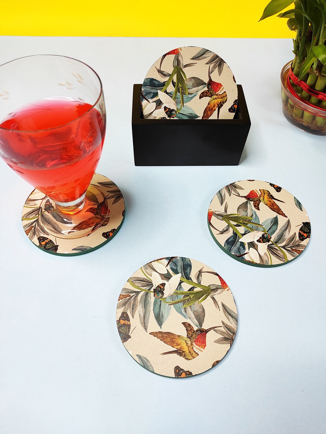 

CRAYTON Set Of 6 White & Blue Floral Bird Print Round Wooden Coasters With Holder