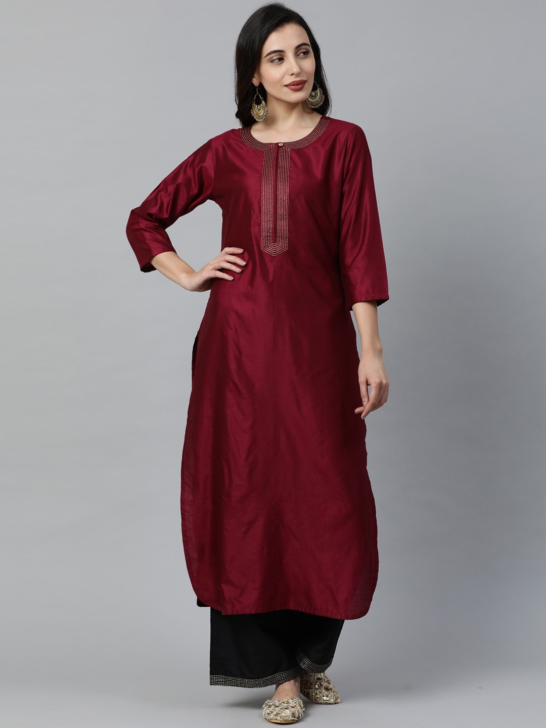 

Indo Era Women Maroon Solid Straight Kurta