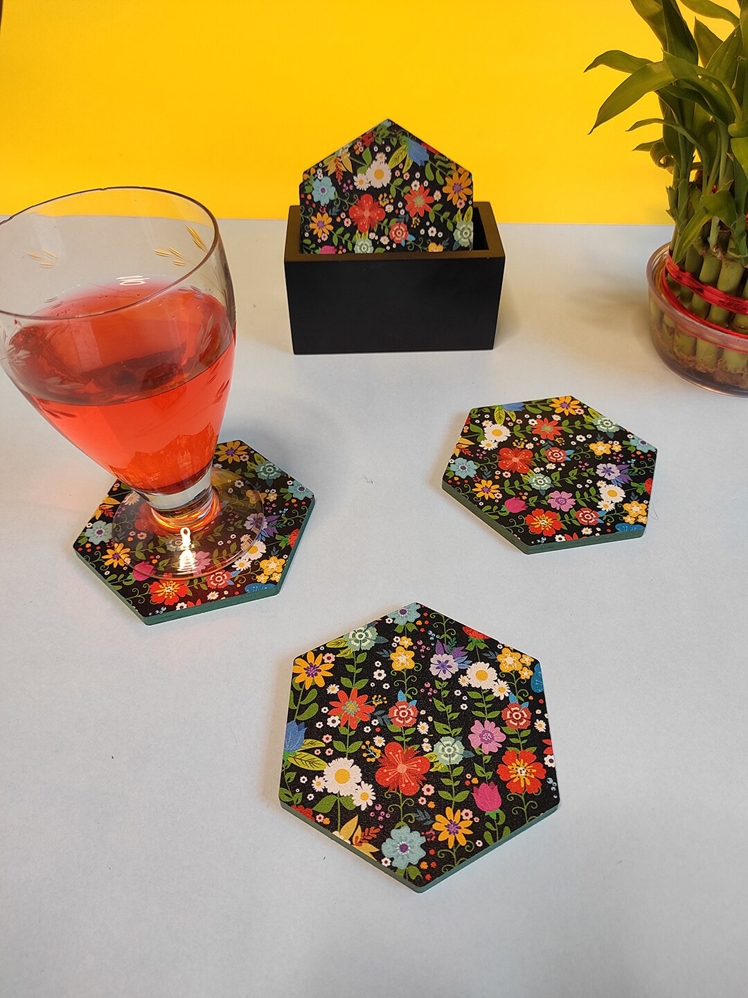 

CRAYTON Set Of 6 Black & Red Floral Print Hexagon Wooden Coasters With Holder