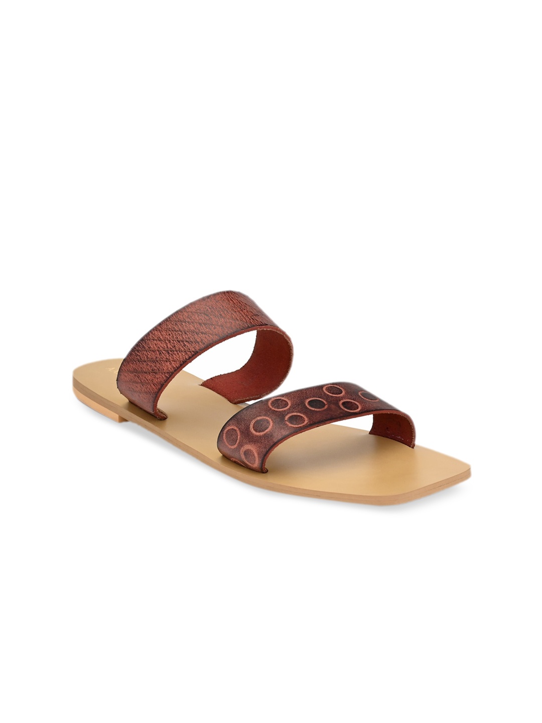 

AADY AUSTIN Women Brown Textured Open Toe Flats