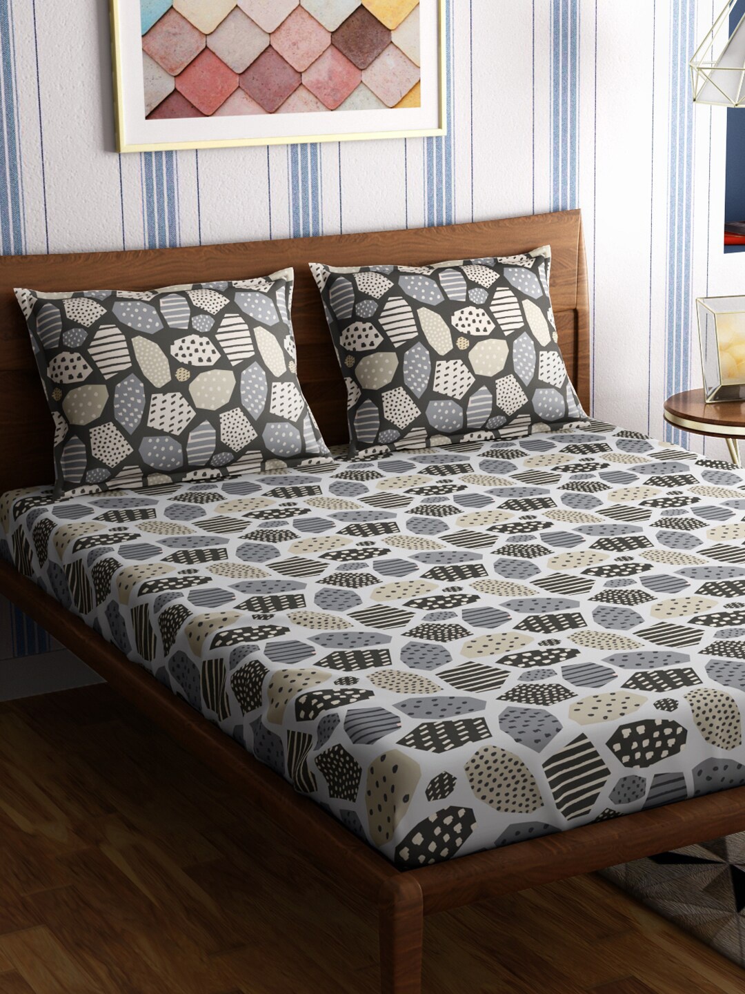 PETAL HOME Grey Abstract 300 TC Cotton 1 Queen Bedsheet with 2 Pillow Covers