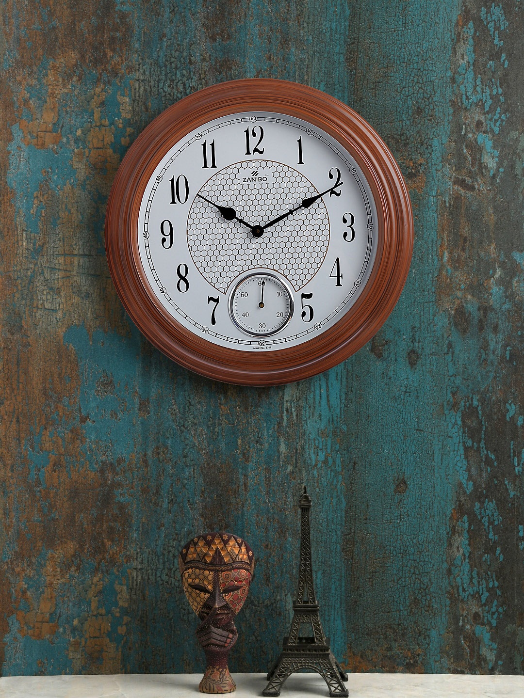 

ZANIBO Brown Round Solid Analogue Wall Clock
