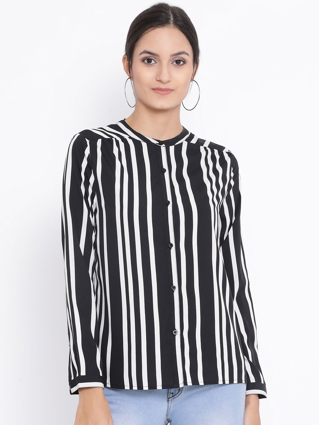 Oxolloxo Women White & Black Regular Fit Striped Casual Shirt