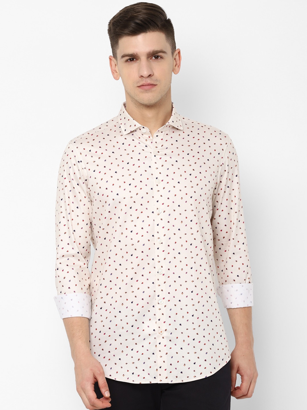

SIMON CARTER LONDON Men Cream-Coloured Regular Fit Printed Casual Shirt