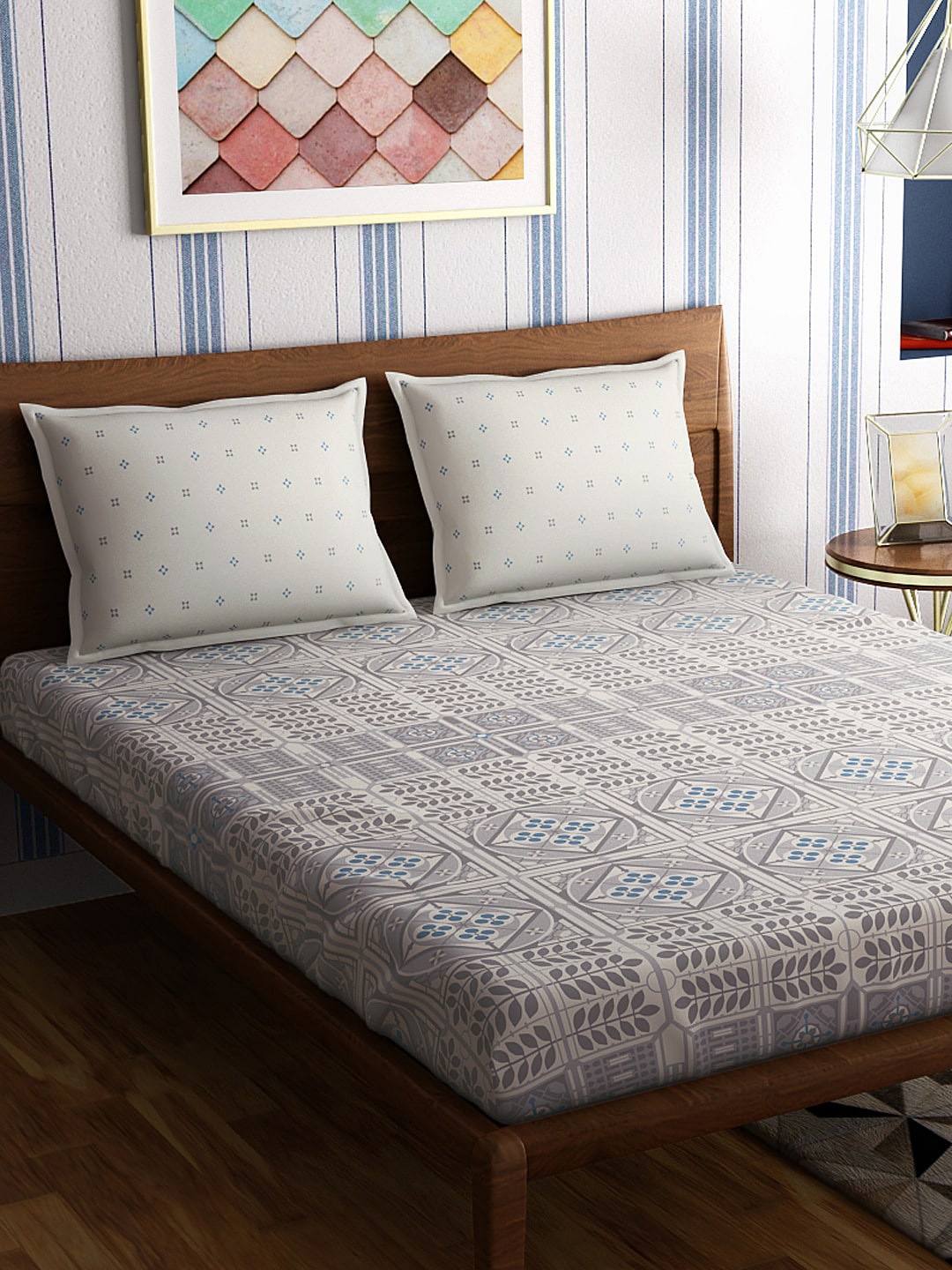 PETAL HOME Grey & Off-White Abstract 300 TC Cotton 1 Queen Bedsheet with 2 Pillow Covers