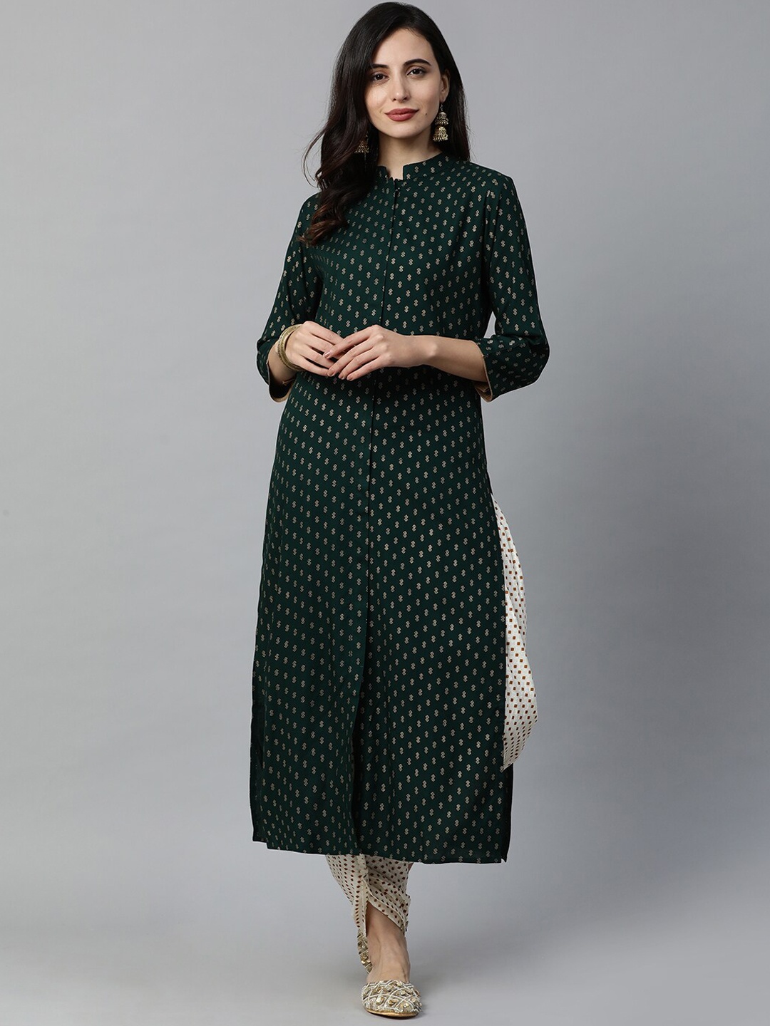 

Indo Era Women Green & Gold-Toned Foil Print A-Line Kurta