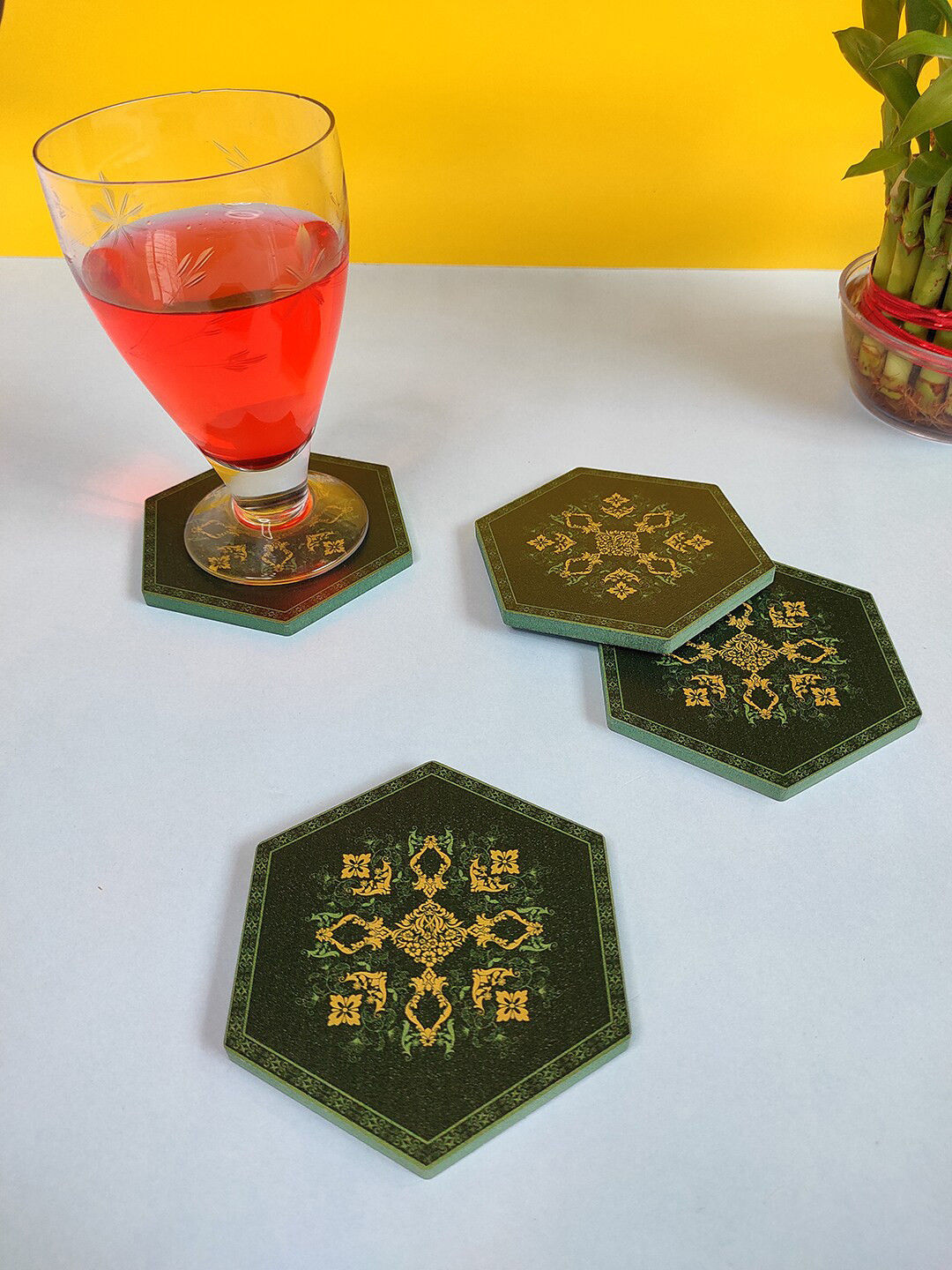 

CRAYTON Set Of 4 Green & Yellow Mughal Inspired Hexagon Wooden Coaster