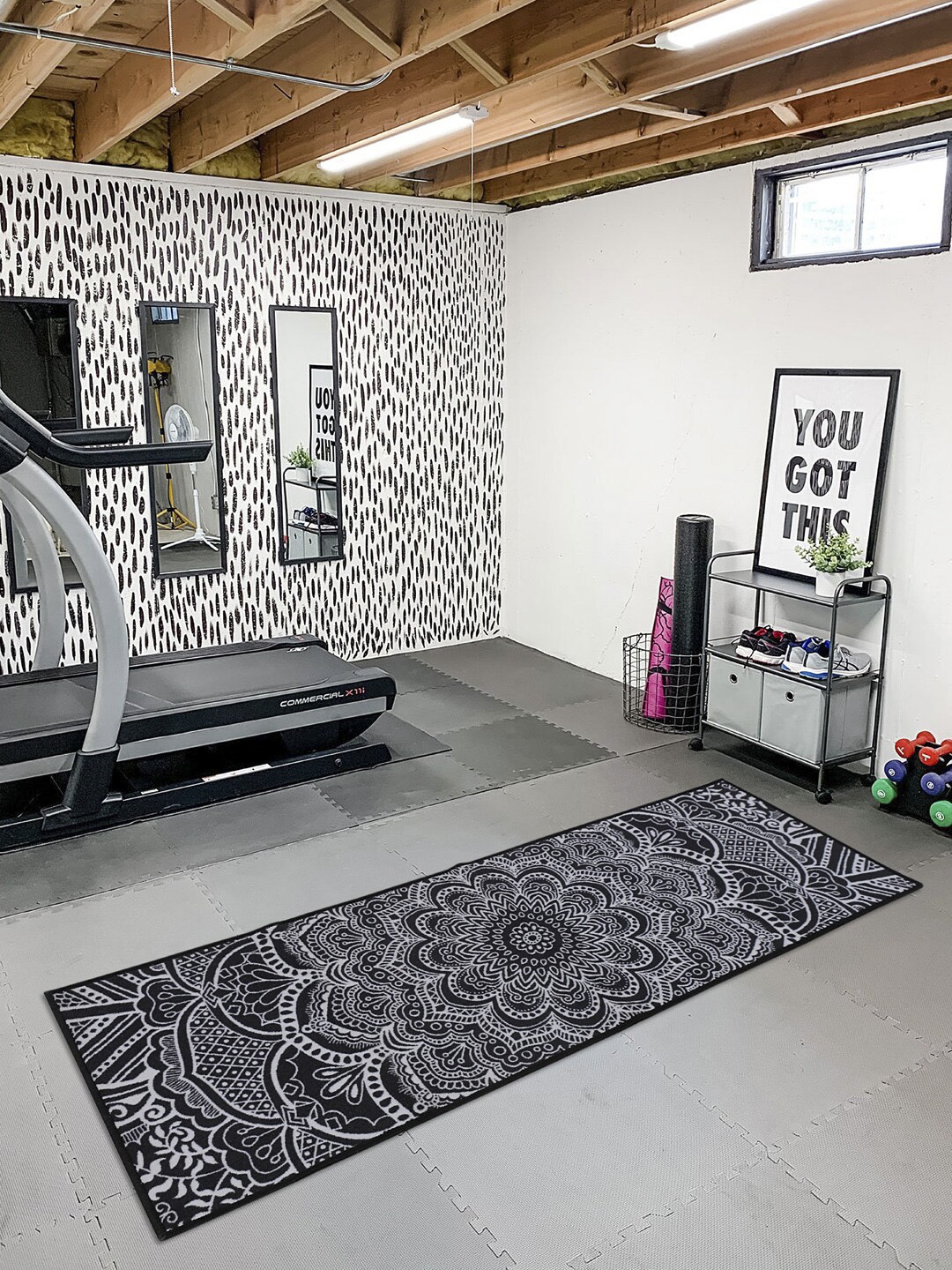 

RUGSMITH Unisex Black and White Geometric Anti-Skid Yoga Mat