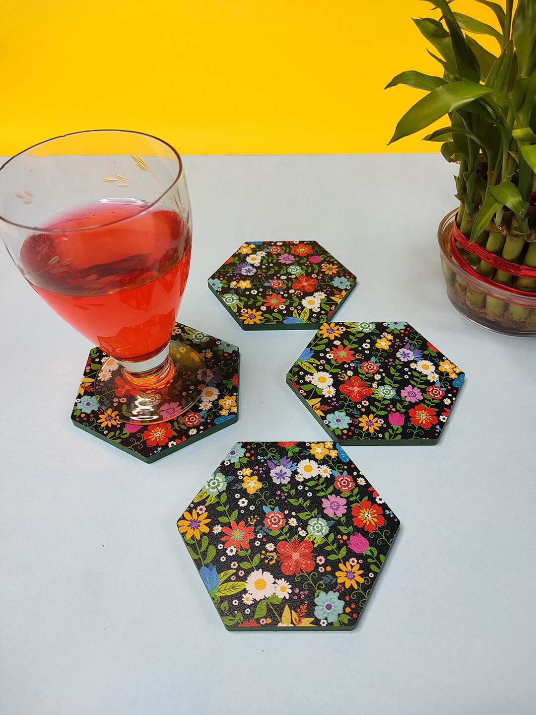 CRAYTON Set Of 4 Black & Red Floral Print Hexagon Wooden Coaster