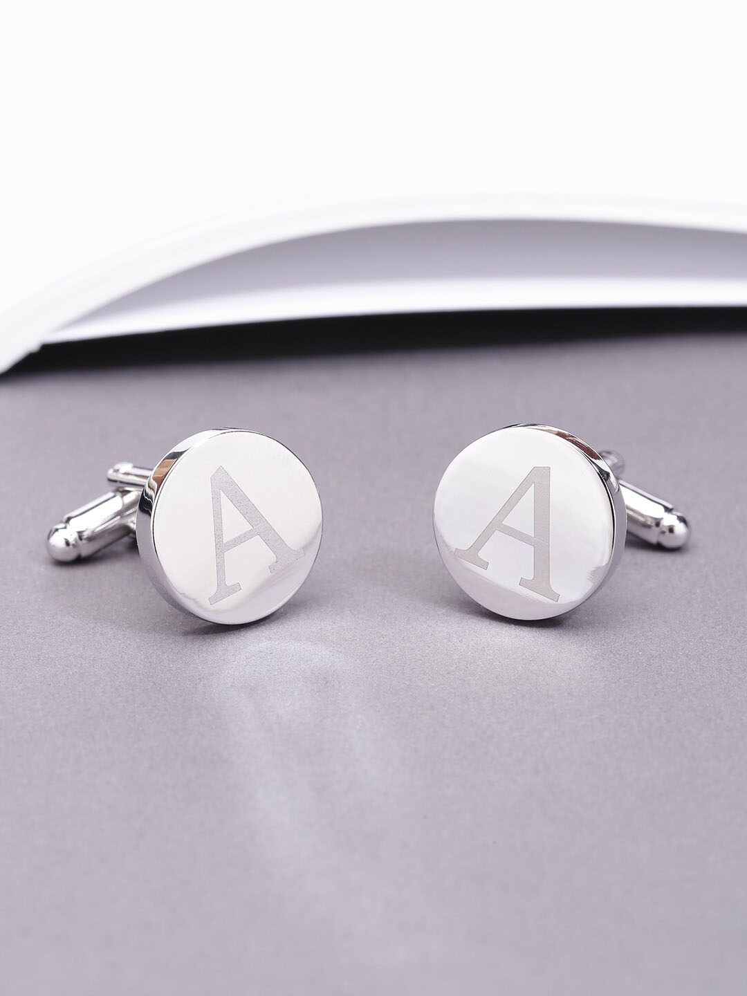 

Yellow Chimes Silver-Toned Round Cufflinks