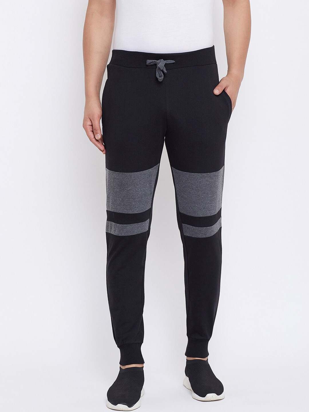 

Austin wood Men Black & Grey Colourblocked Straight-Fit Joggers