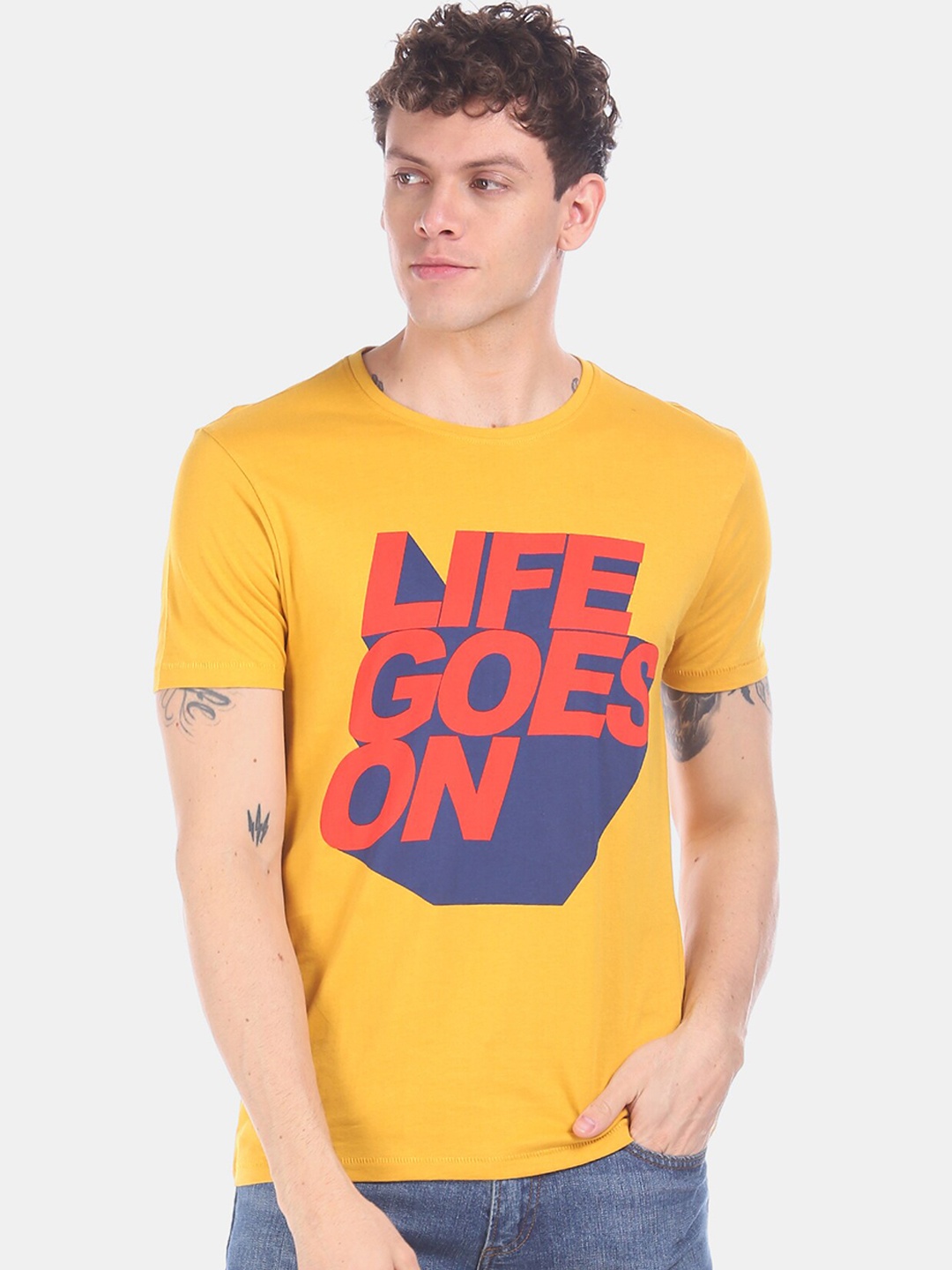 

Flying Machine Men Yellow Printed Round Neck Pure Cotton T-shirt