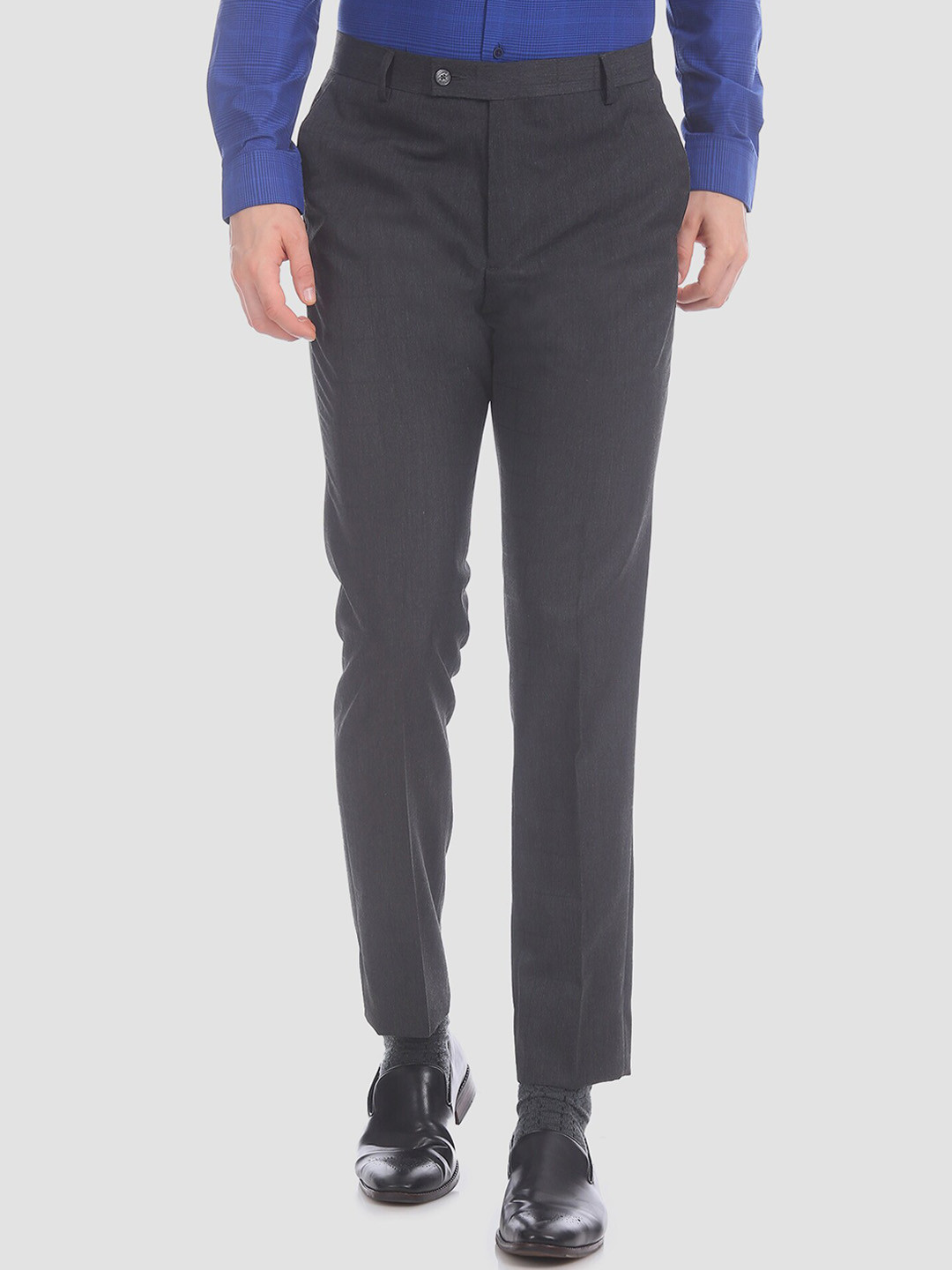 

Arrow Men Grey Regular Fit Solid Formal Trousers