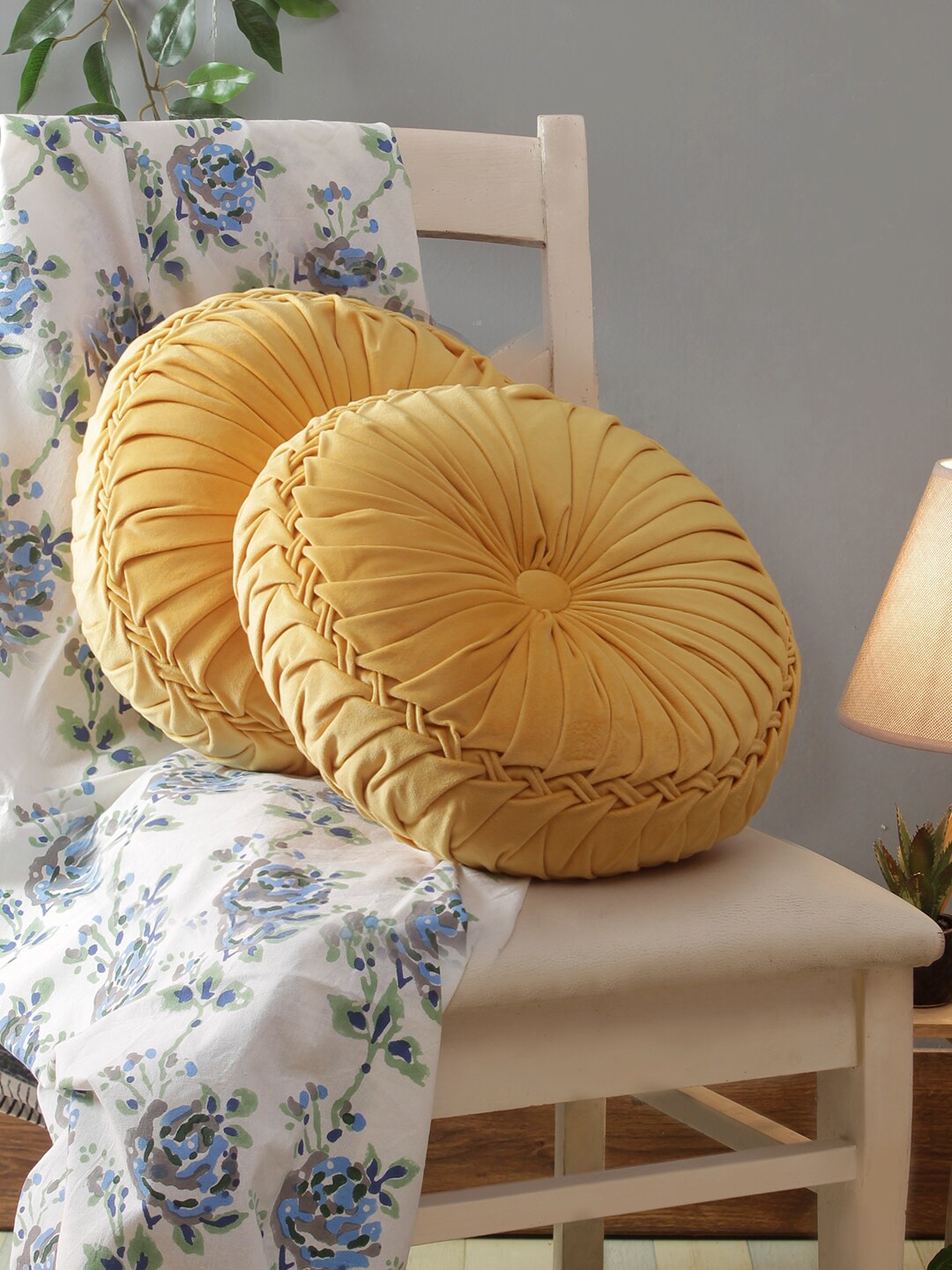 

ROMEE Set Of 2 Yellow Solid Round Cushions