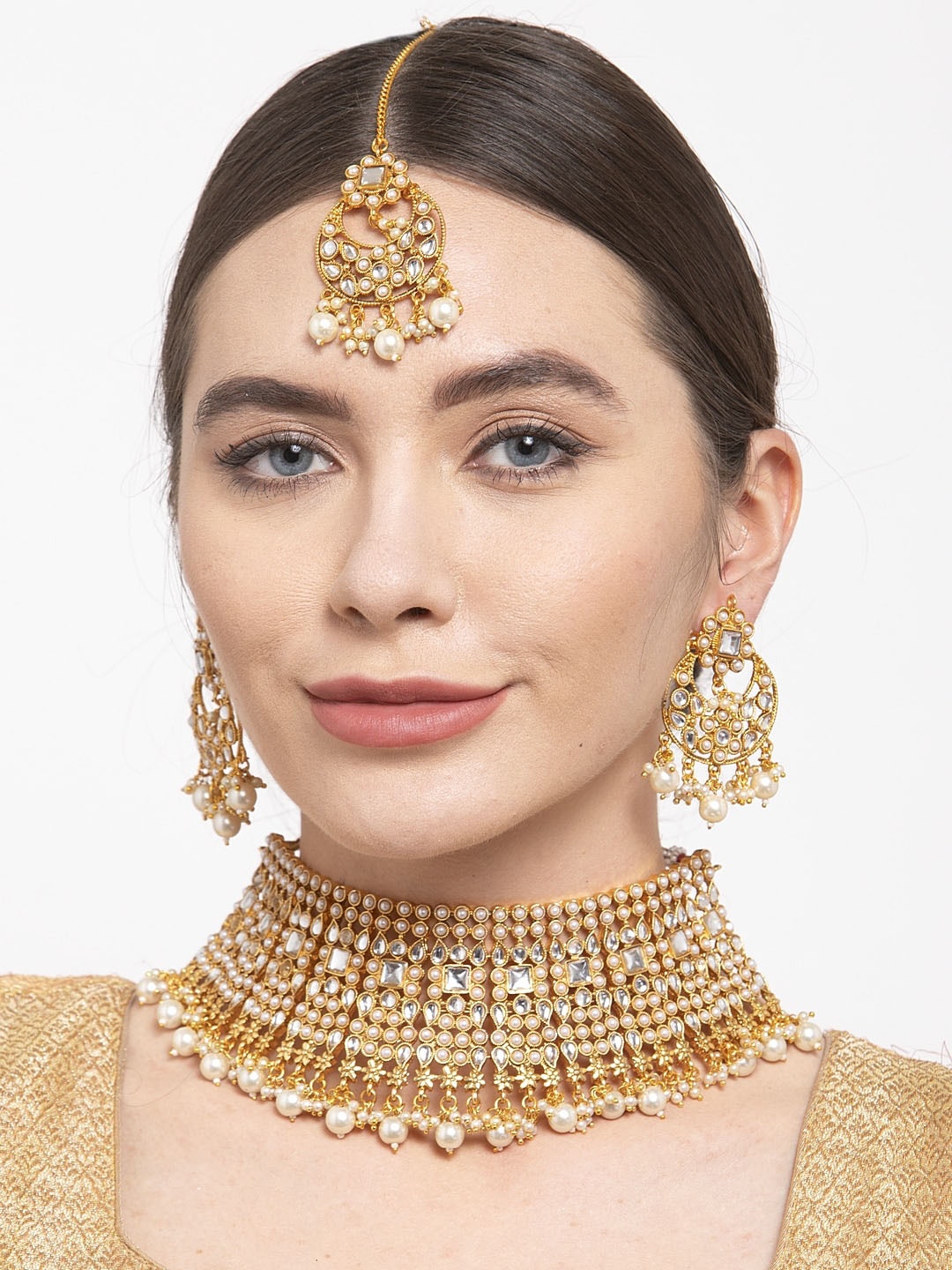 

Shining Diva Gold-Plated White Kundan Studded Beaded Jewellery Set with Maang Tika