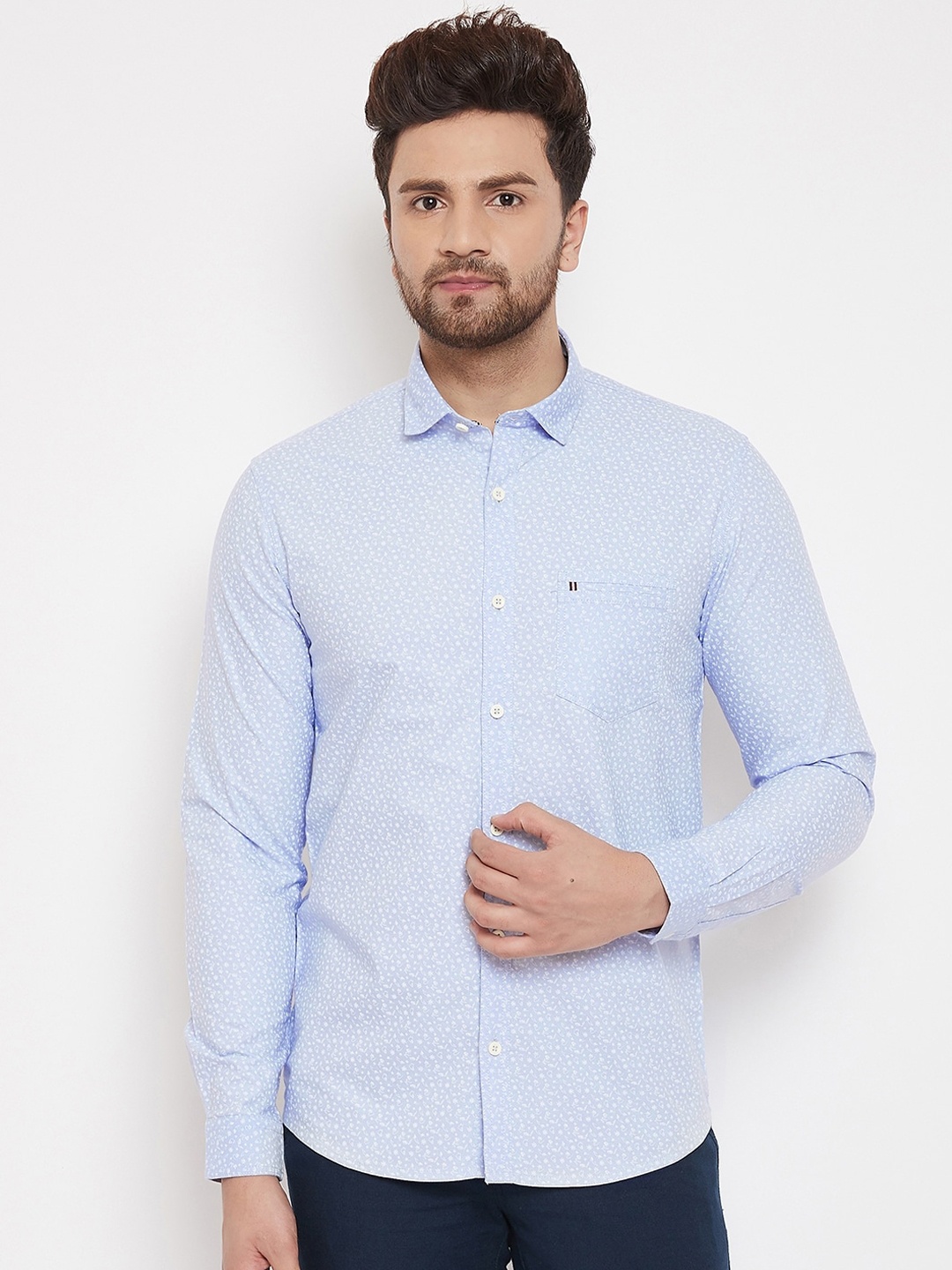 

Canary London Men Blue & White Slim Fit Printed Casual Shirt