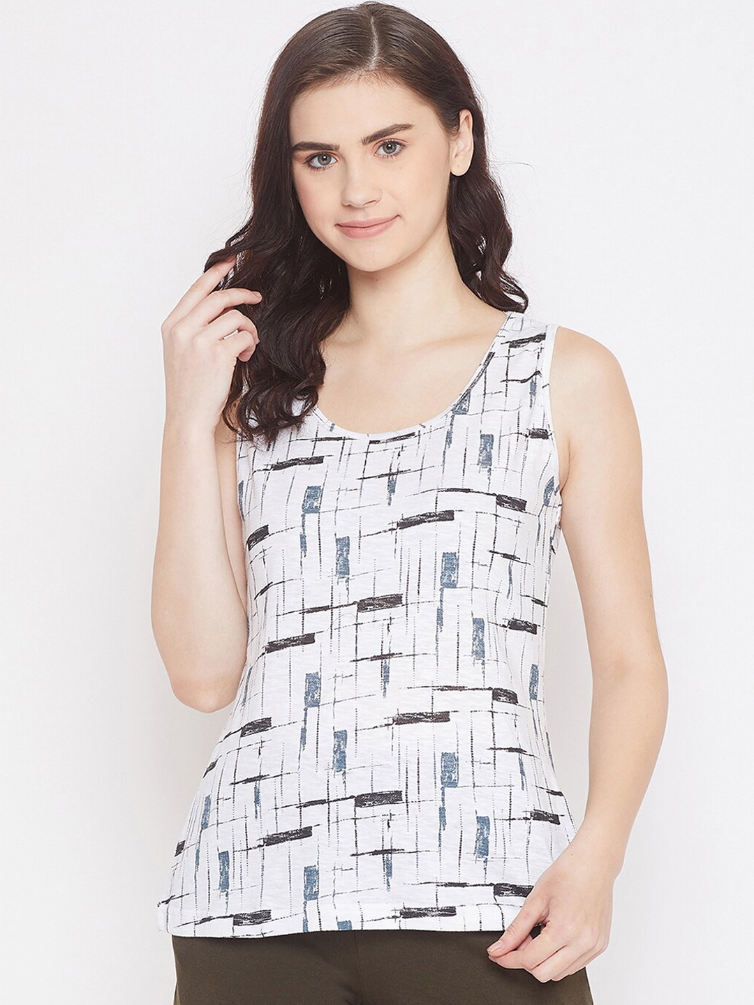 

Clovia Women White & Blue Printed Lounge T-shirt