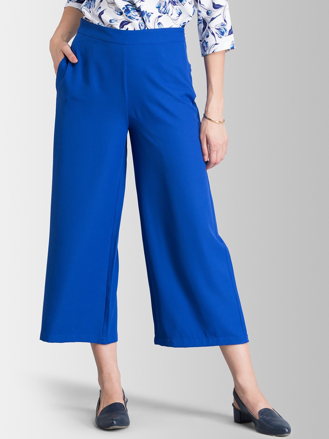 

FableStreet Women Royal Blue Regular Fit Solid Culottes