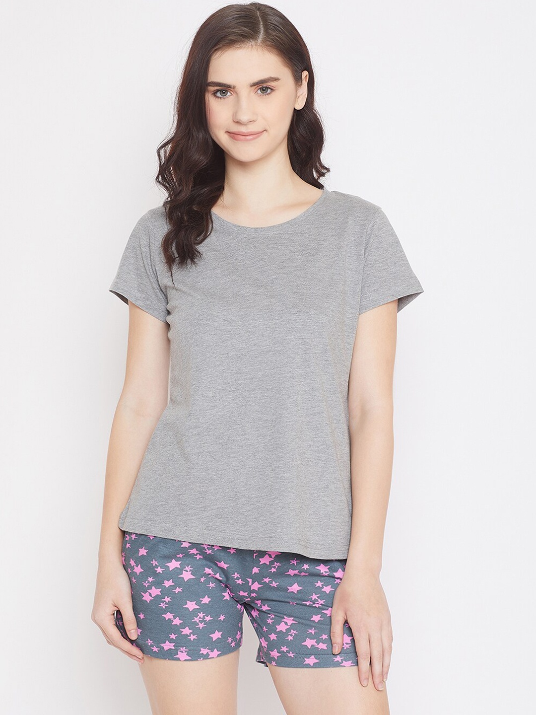

Clovia Women Grey & Pink Printed Night Suit