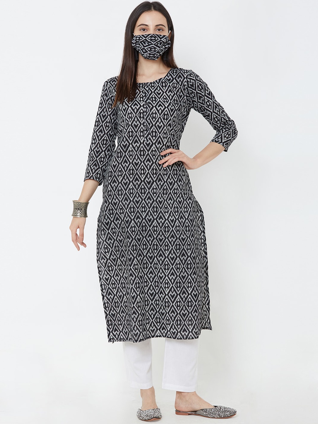 

FASHOR Women Black Printed Straight Kurta