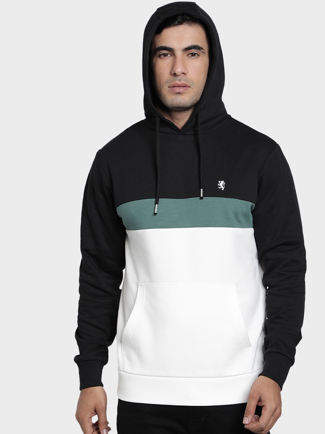 

Red Tape Men Off-White & Navy Blue Colourblocked Hooded Sweatshirt
