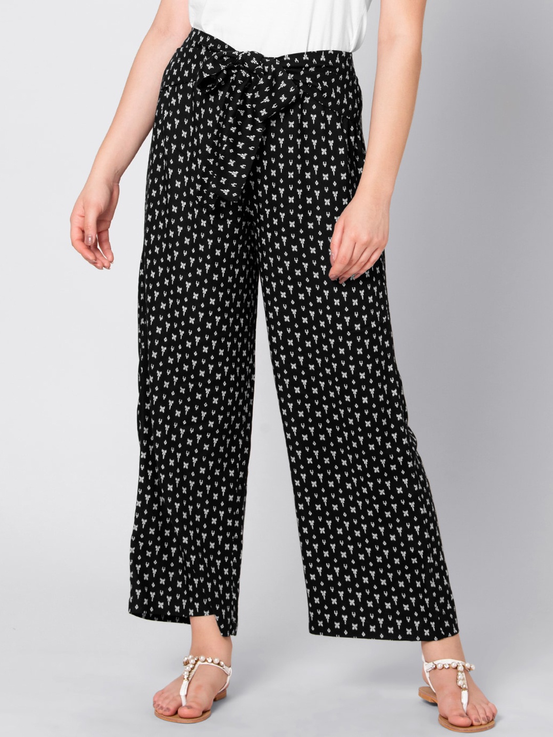 

FabAlley Women Black & White Printed Wide Leg Palazzos