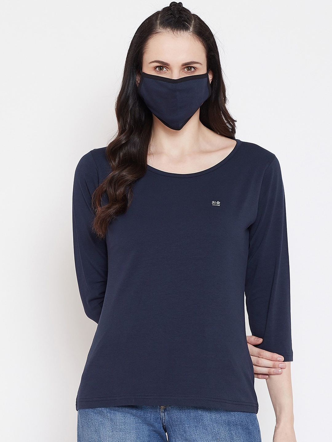 

Okane Women Navy Blue Solid Round Neck T-shirt