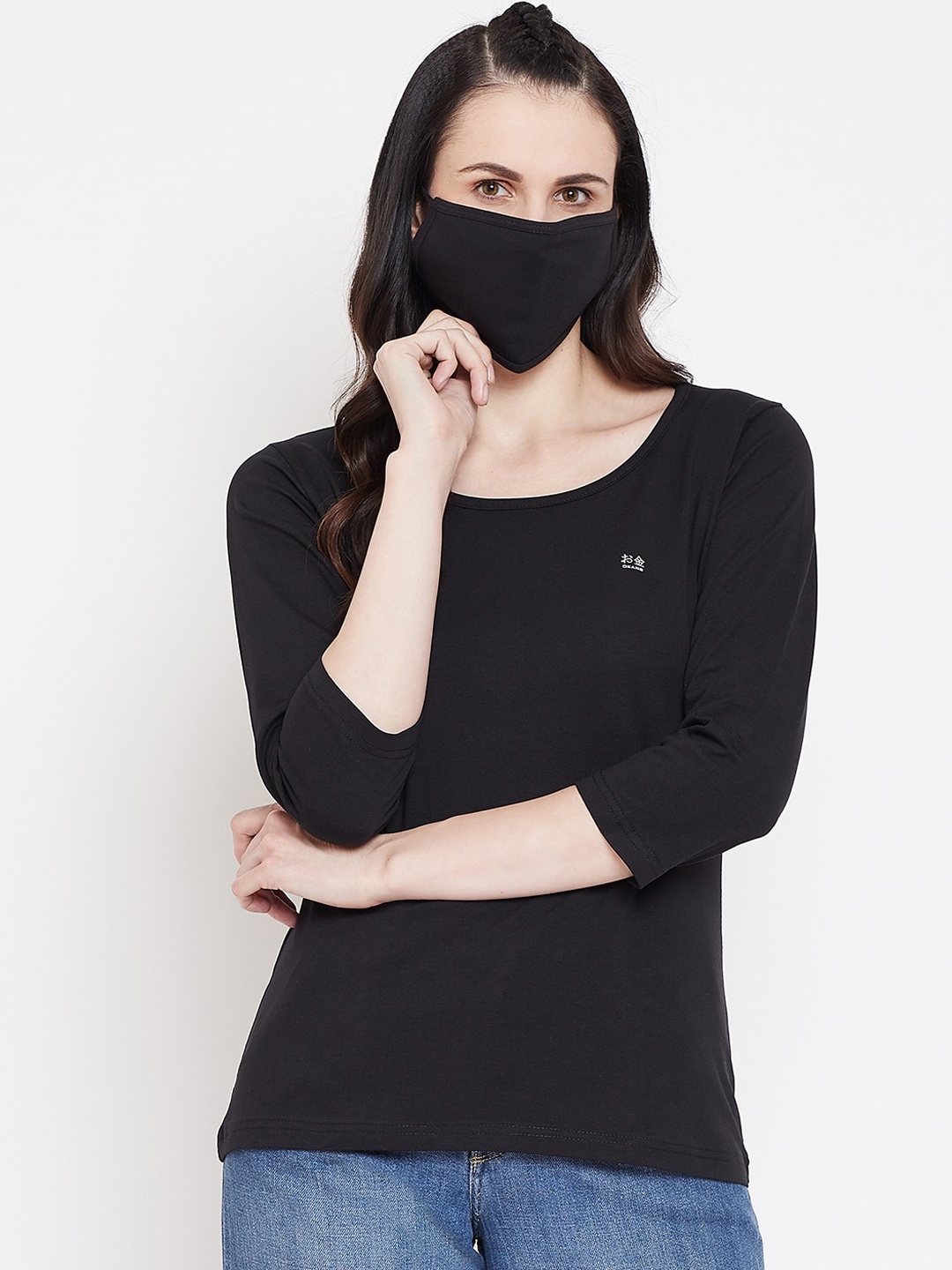 

Okane Women Black Solid Round Neck T-shirt