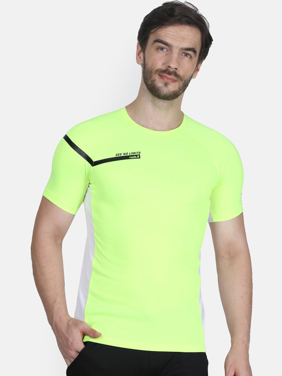 

rock.it Men Green Solid Round Neck T-shirt