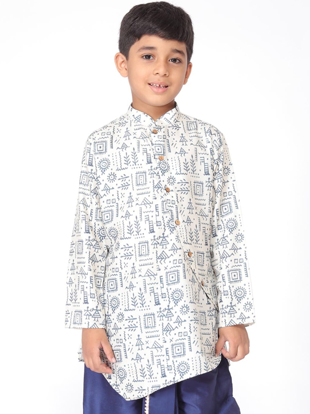

TABARD Boys Blue & White Printed Angrakha Kurta