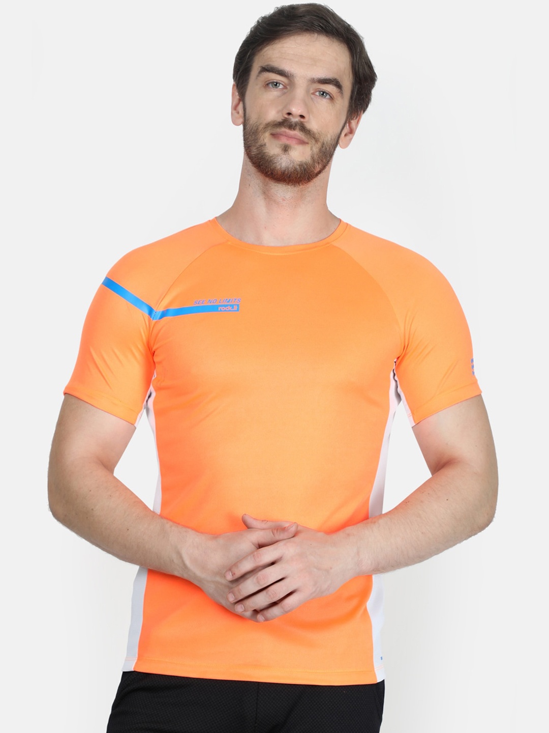 

rock.it Men Orange Solid Round Neck T-shirt