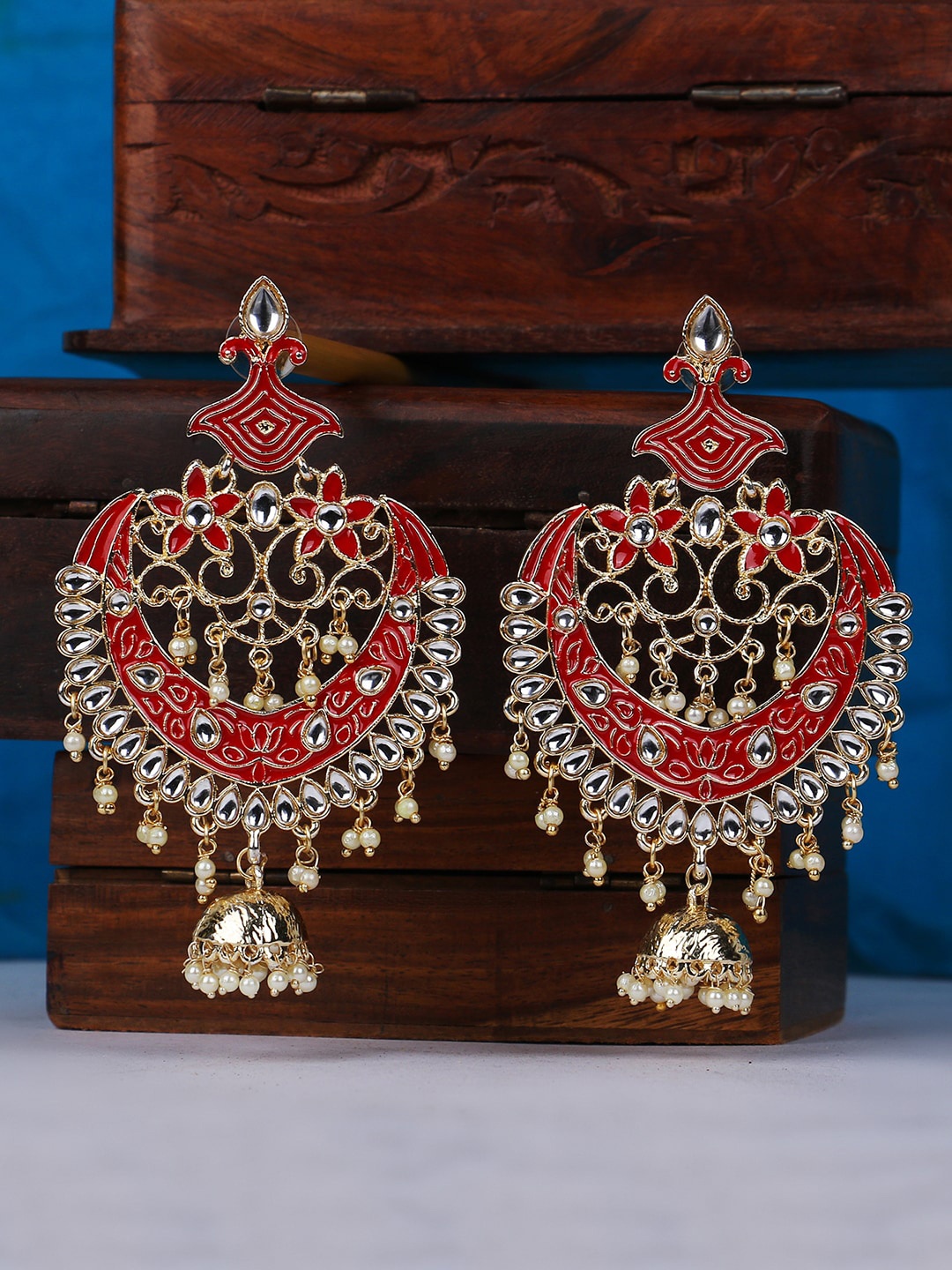 

ANIKAS CREATION Gold-Toned & Red Circular Chandbalis