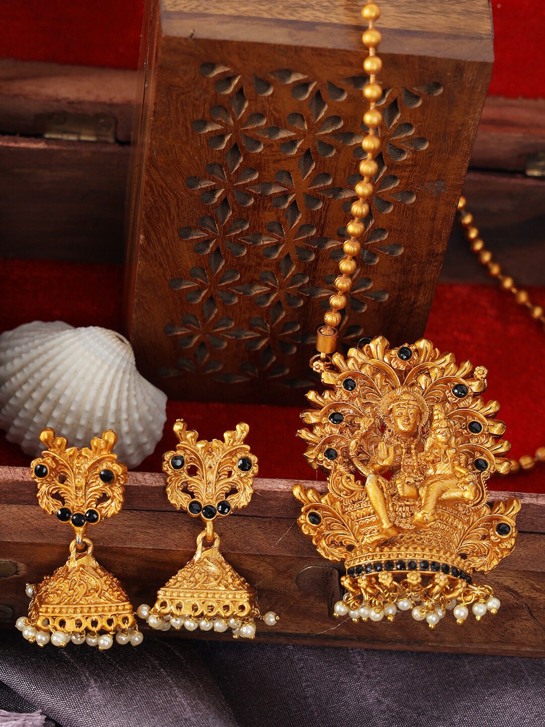 

ANIKAS CREATION Gold-Plated & Black Stone Studded Handcrafted Traditional Maa Laxmi Religious Jewellery Set