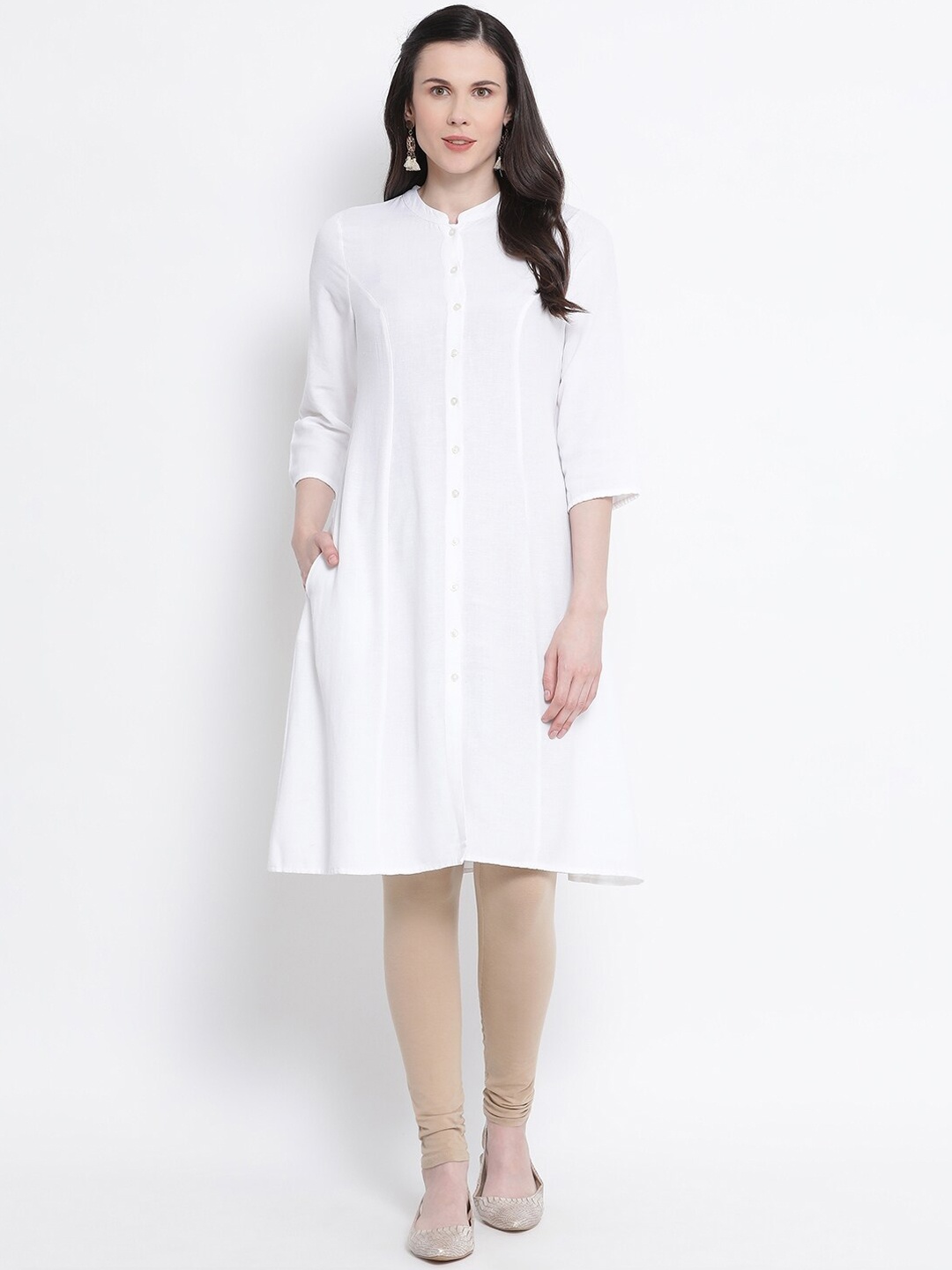 

Oxolloxo Women White Solid Tunic