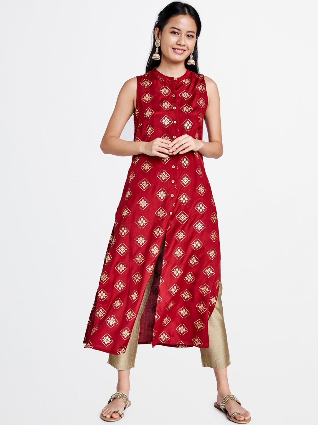 

Global Desi Women Maroon & Gold-Toned Printed A-Line Kurta