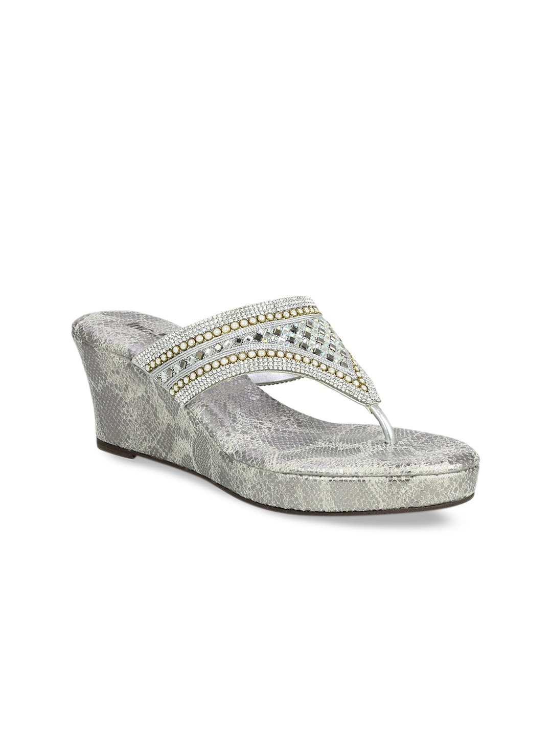 

Inc 5 Women Silver-Toned Embellished Heels