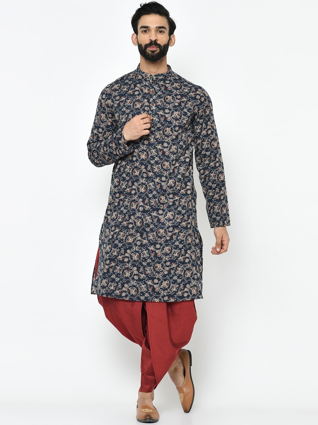 

KISAH Men Navy Blue & Maroon Printed Kurta with Dhoti Pants