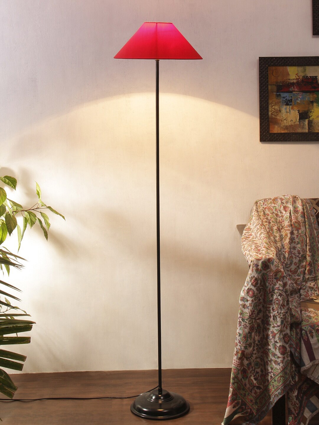

Devansh Red & Black Solid Iron Club Lamp With Cotton Shade
