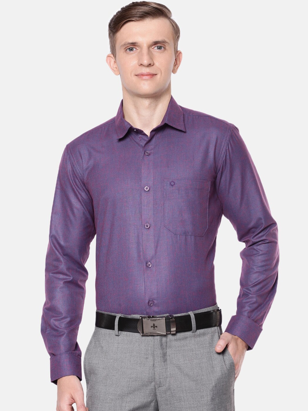 

Jansons Men Purple Regular Fit Solid Formal Shirt