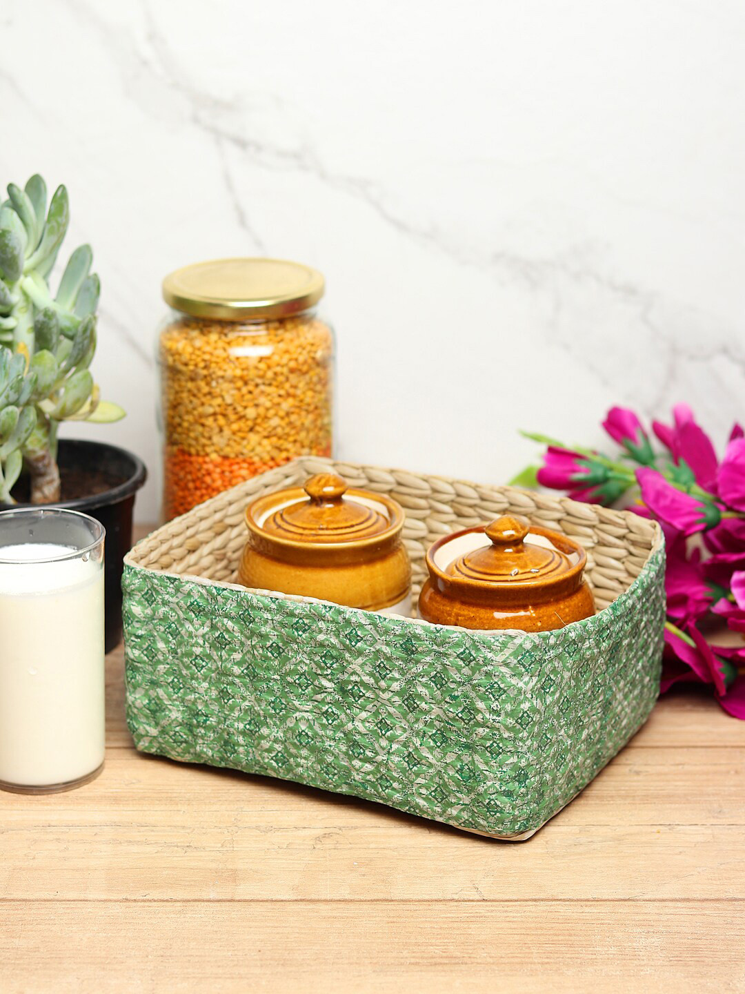 

HABERE INDIA Green Printed Kouna Grass & Decoupage Handmade Bio-Degradable Tray