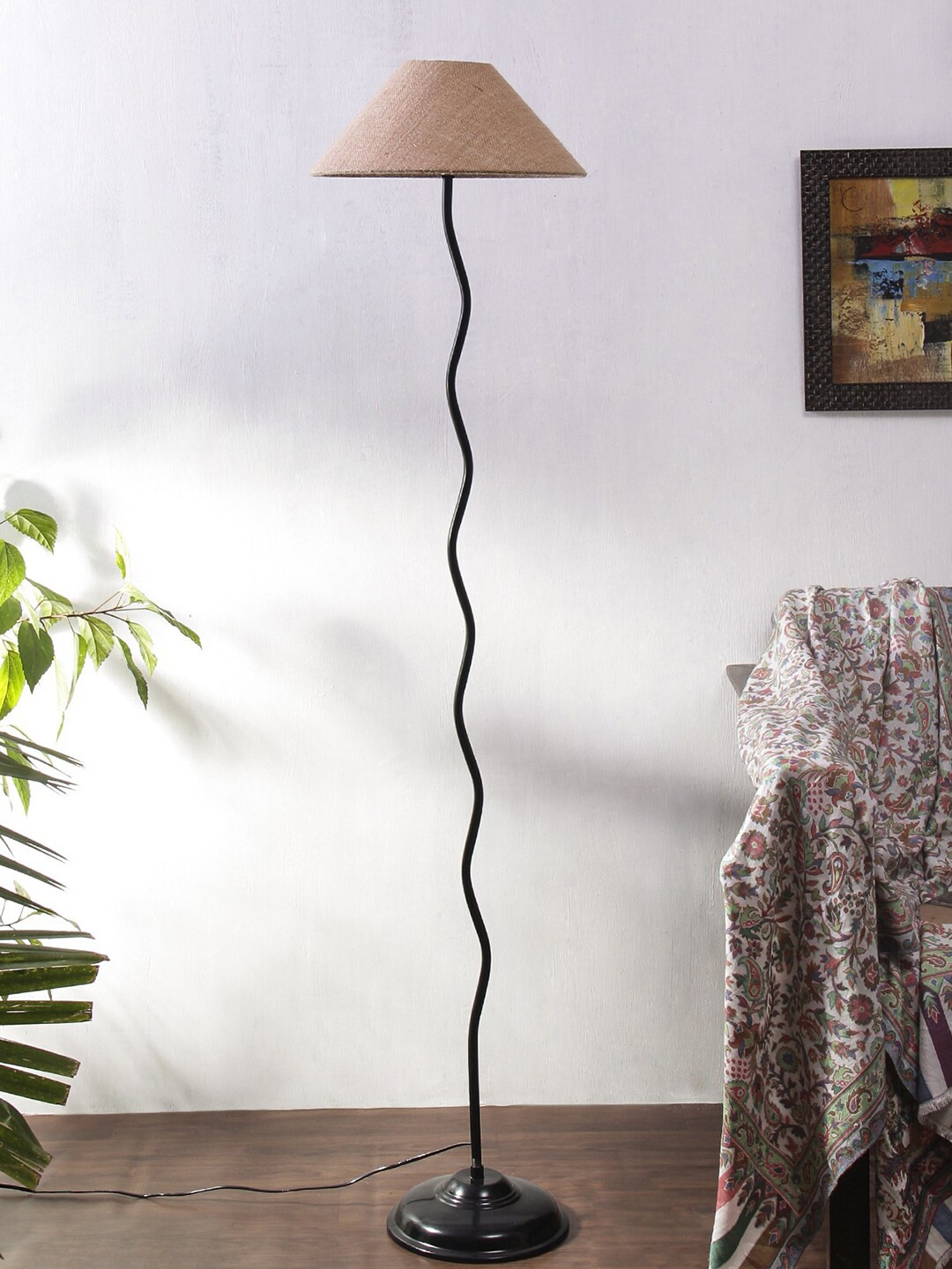

Devansh Beige Solid Jute Zig Zag Iron Novelty Lamp
