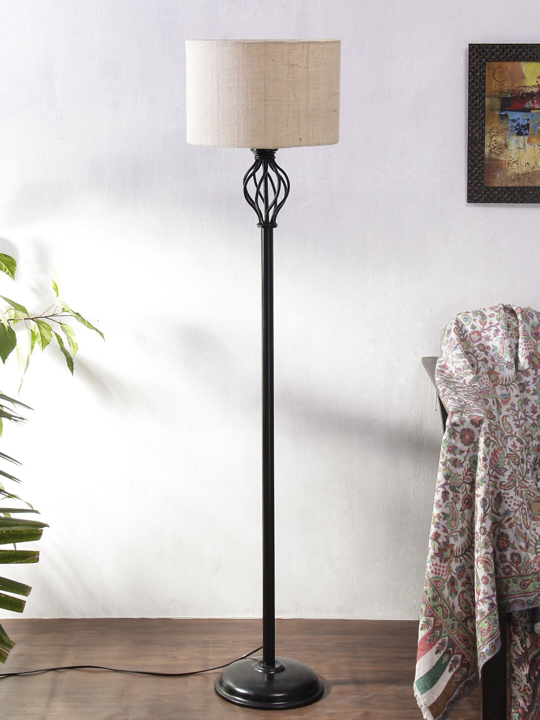Devansh Off-White & Black Solid Iron Club Lamp